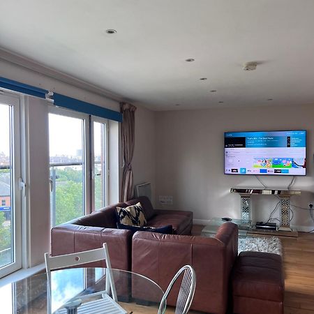 Great City Centre Getaway Apartment 2 Bed Near The Beach And Shopping Area Суонси Экстерьер фото