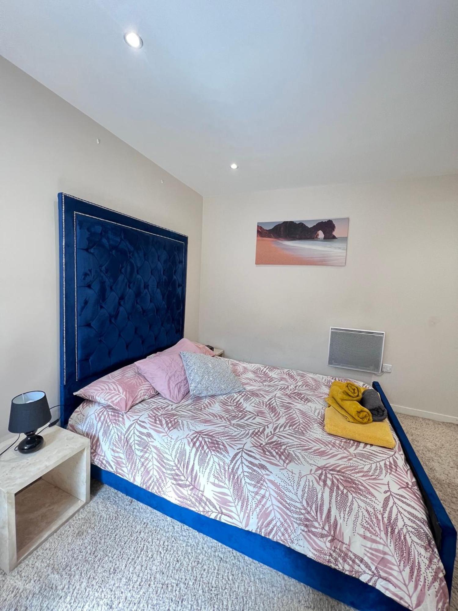 Great City Centre Getaway Apartment 2 Bed Near The Beach And Shopping Area Суонси Экстерьер фото
